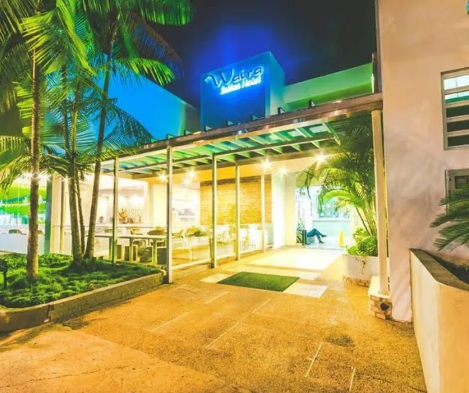 Post_de_Facebook_minimalista_frase_inspiradora_Celeste_y_Naranja-2585896